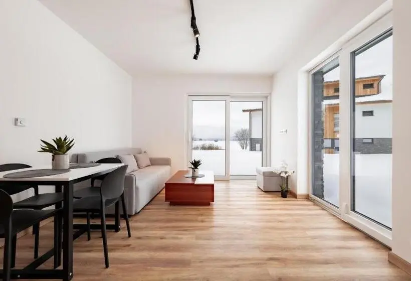 庭の見える1ベッドルームアパートメント, Resort Malé Lipno