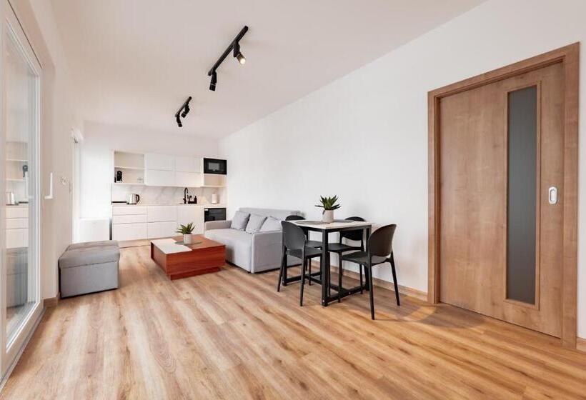 带1个卧室带花园景观的公寓, Resort Malé Lipno