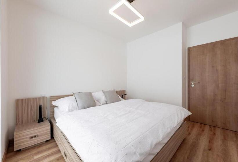 带1个卧室的带阳台的公寓, Resort Malé Lipno