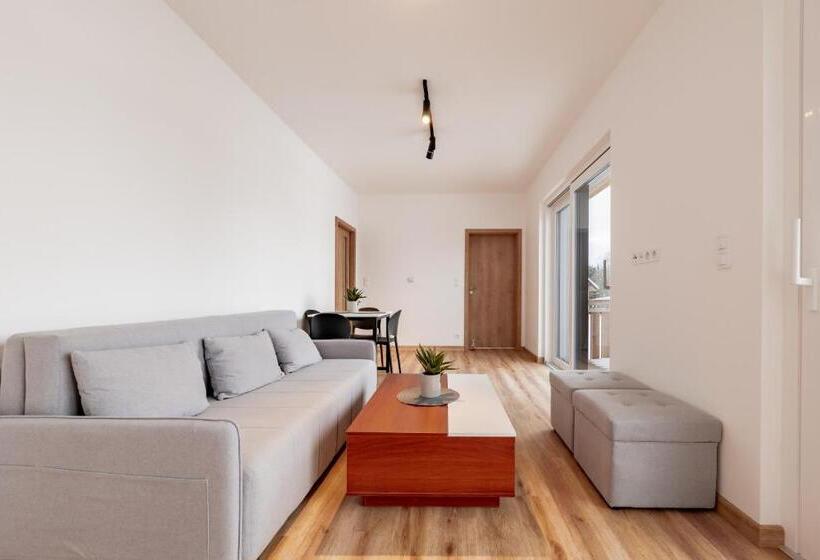 带1个卧室的带阳台的公寓, Resort Malé Lipno