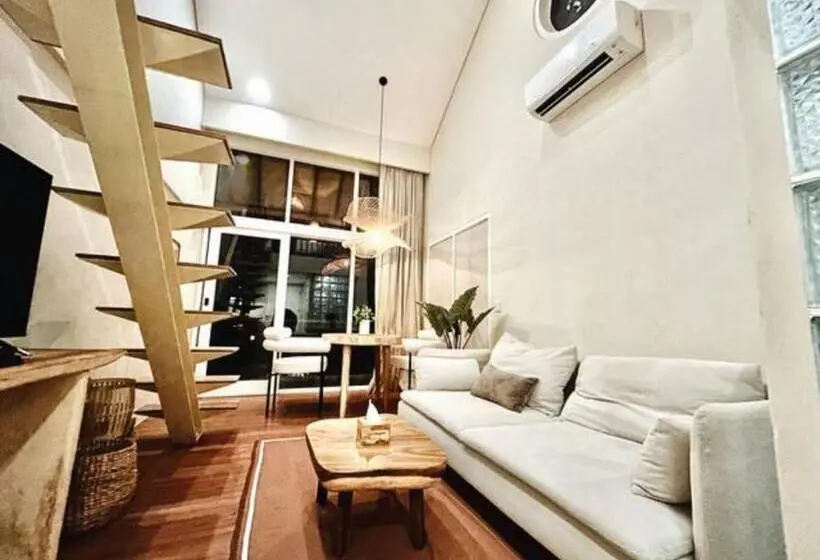 ファミリーステューディオ, Tarate Loft Studio Ubud