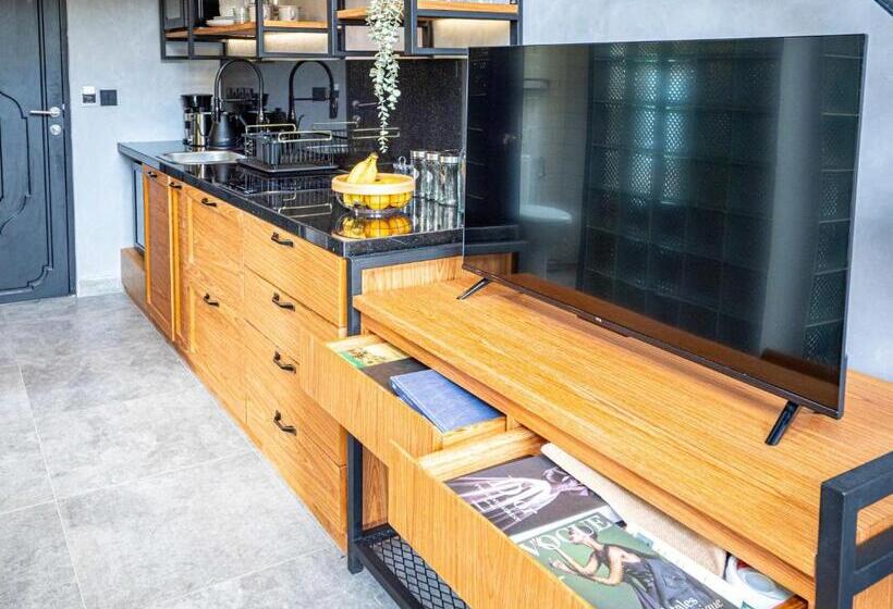 Студия Стандарт, Tarate Loft Studio Ubud