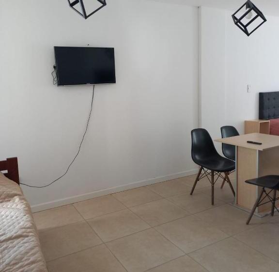 استودیوی استاندارد, Apart272