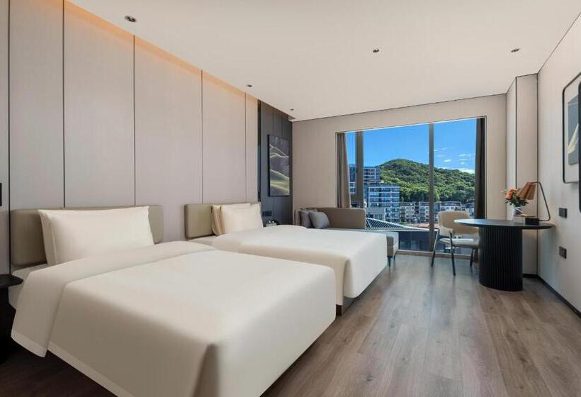 Номер Стандартный с Видом, Atour Hotel Zhoushan Putuo Banshengdong Wharf