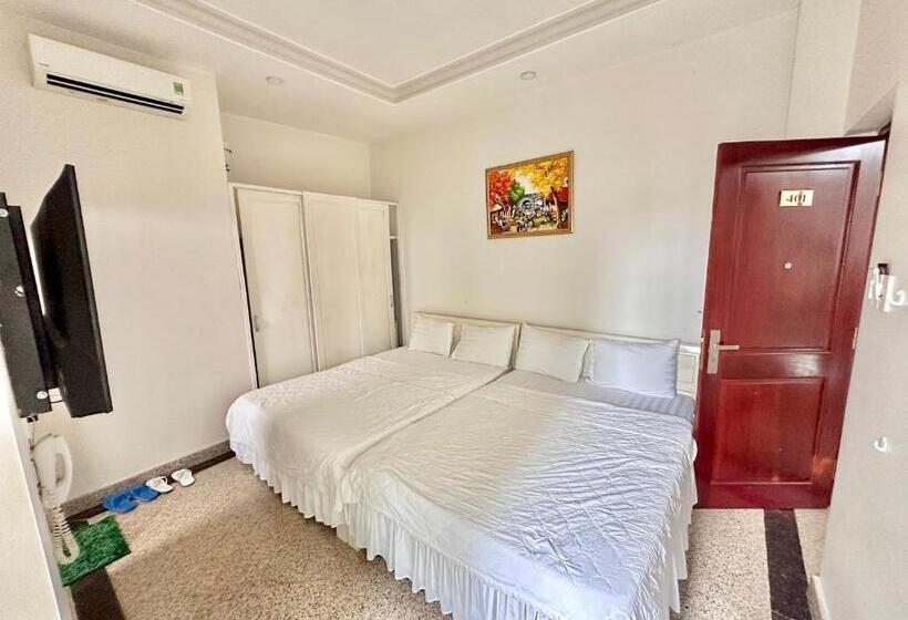 اتاق لوکس چهار تخته, Dugong Hotel Phu Quoc