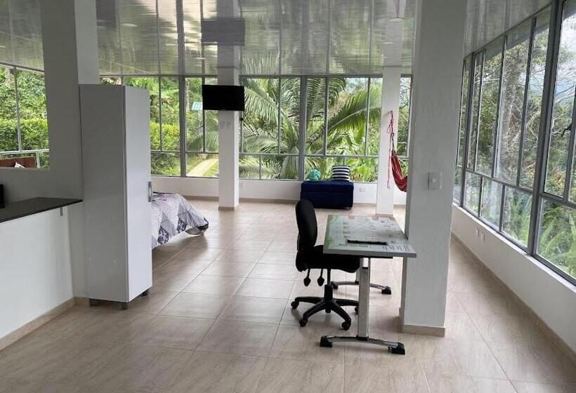 דירת חדר, Estancia Don Heli