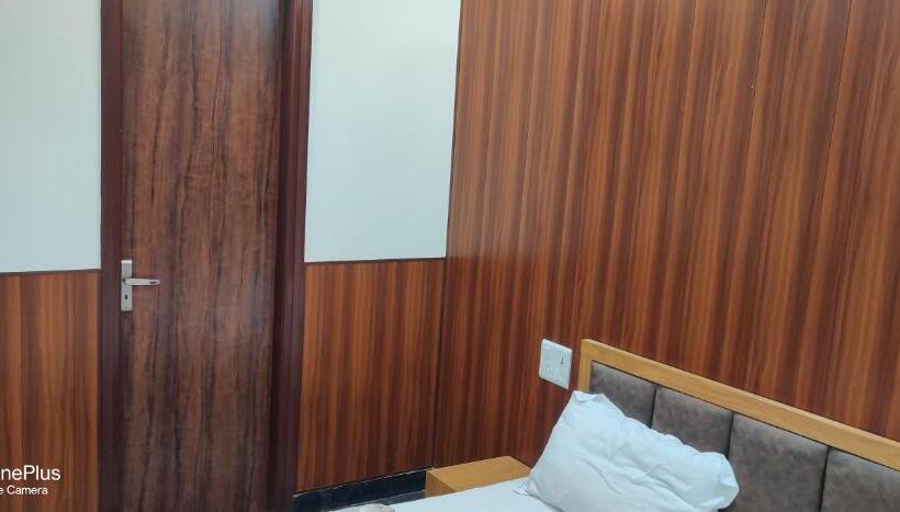 수피리어 룸, Casio