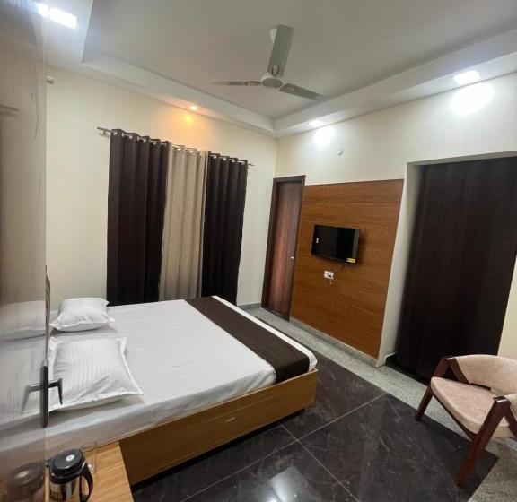 수피리어 룸, Casio