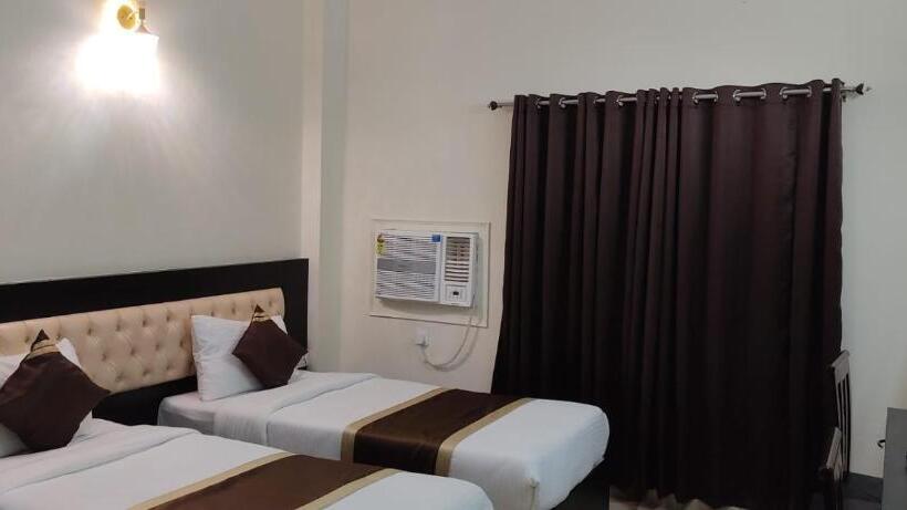 غرفة ديلوكس فردية, J P Palace