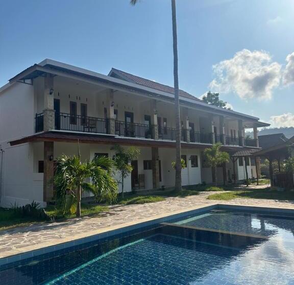 חדר סטנדרט, Nomados