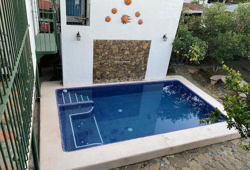 غرفة عائلية, Posada 1885