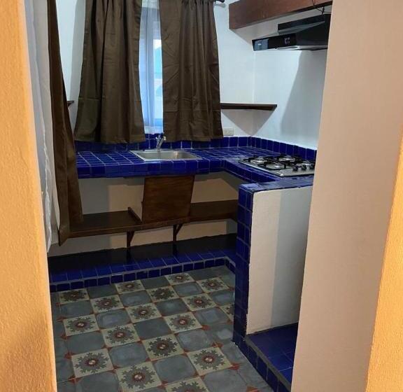 غرفة قياسية, Posada 1885