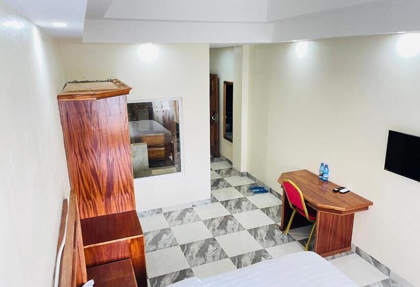 اتاق لوکس, Pulickal Heights