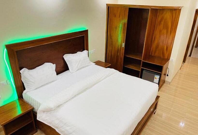 اتاق استاندارد, Pulickal Heights