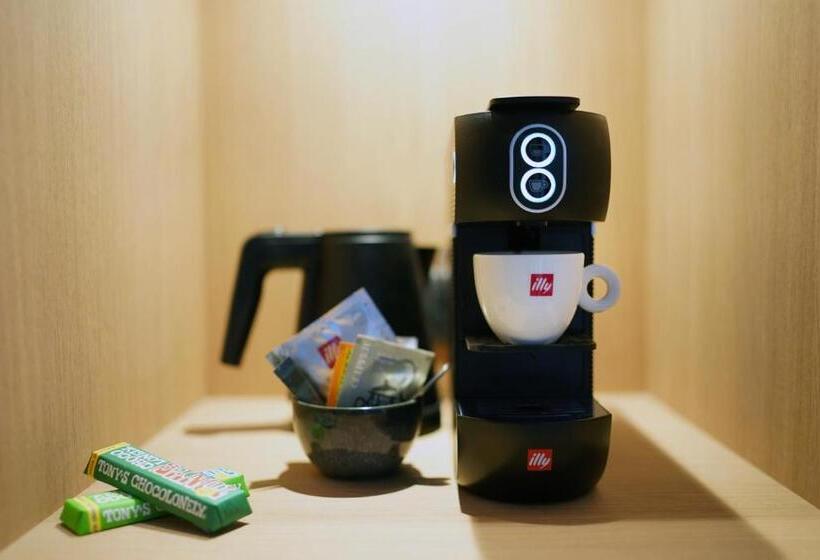 اتاق لوکس, Ryder I Den Bosch   Vught