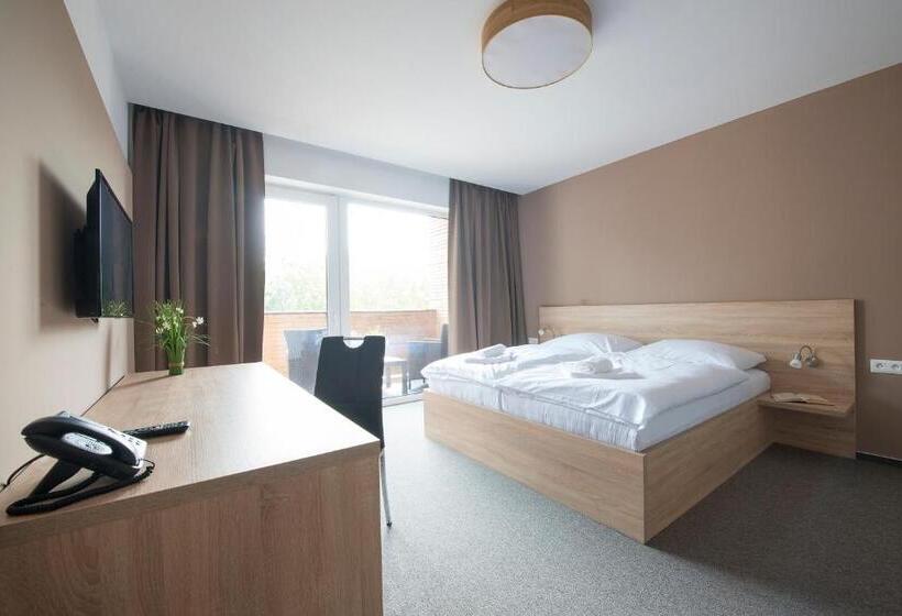 غرفة سوبيريور مزودة بشرفة, Termály Malé Bielice