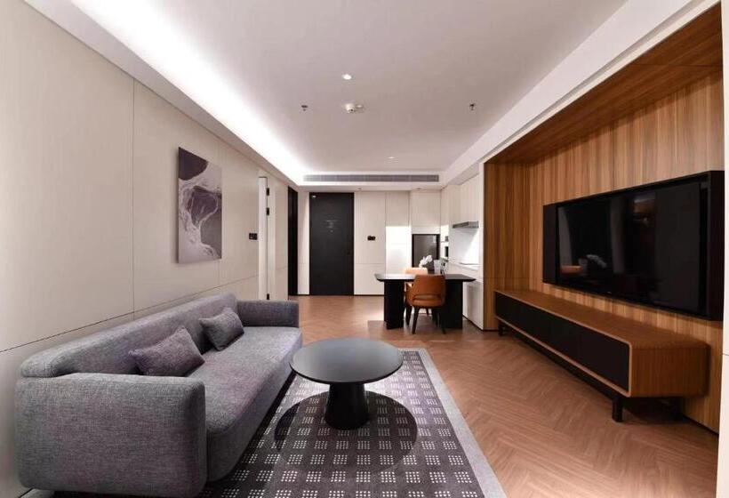 سوییت لوکس, Intercity Hotel Futian Zhongzhou Bay