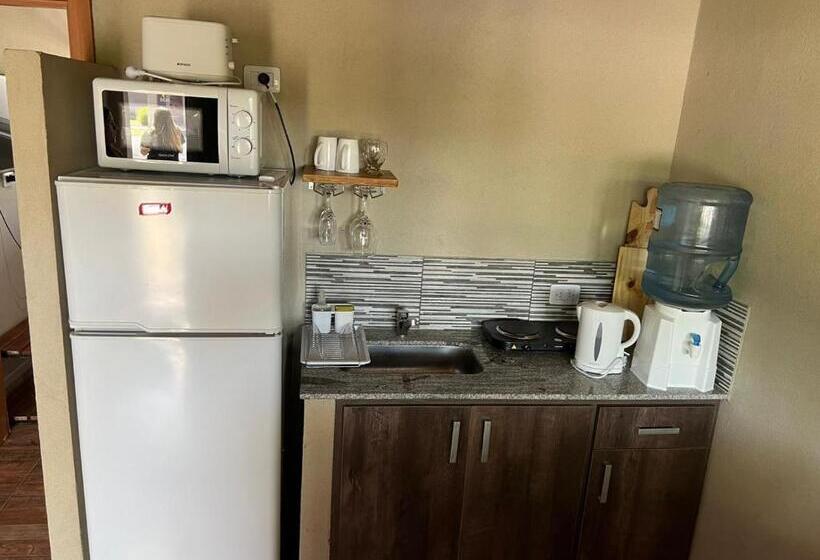 شقة غرفة واحدة, Olivos De Monte