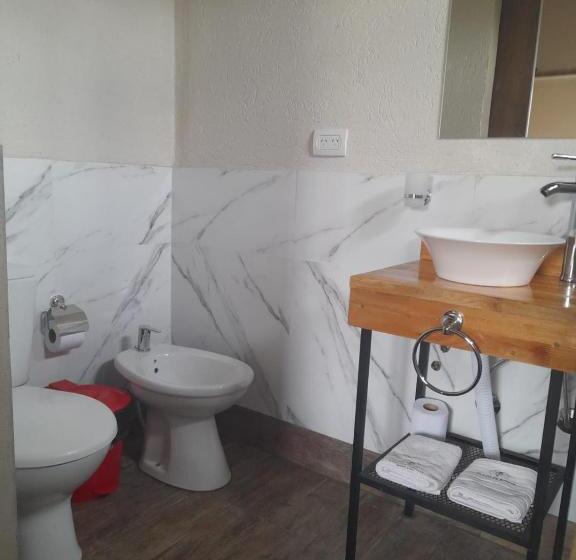 شقة غرفة واحدة, Olivos De Monte