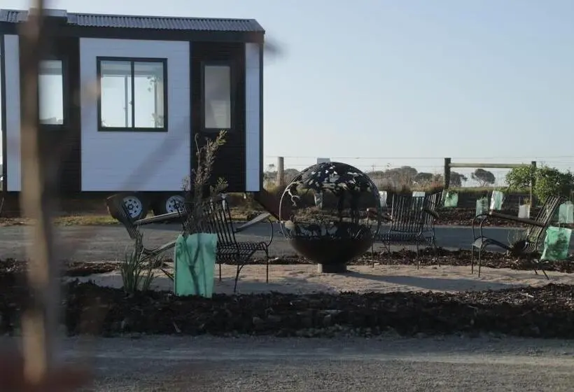 ガーデンビュースタンダードルーム, Coastal Haven Tiny Home   Port Fairy Tiny Homes