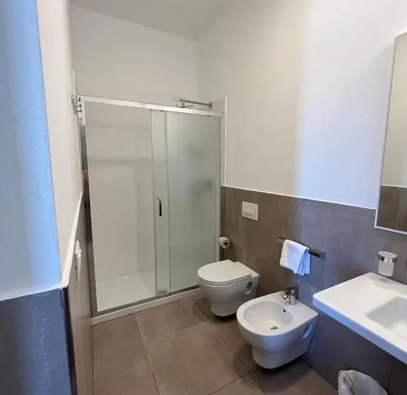 Standard Neljän Hengen Huone, Policaretto Rooms