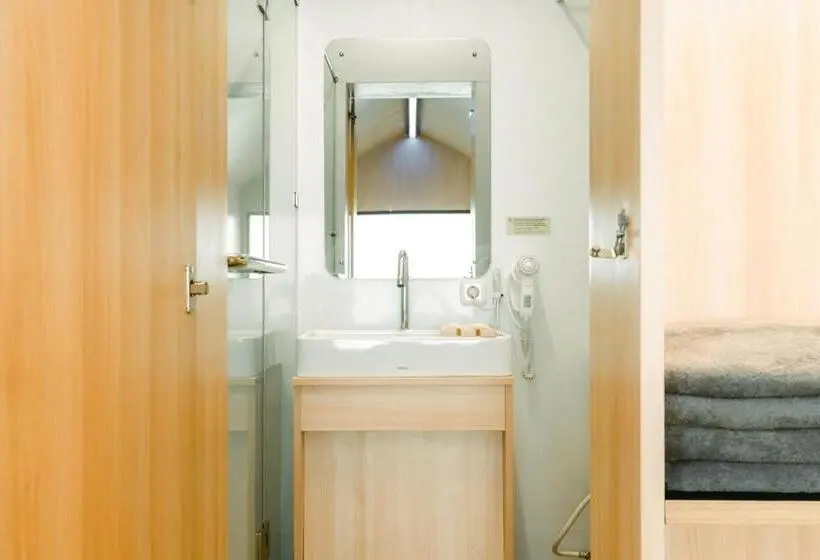 Deluxe Kamer, Bobocabin Dieng, Wonosobo
