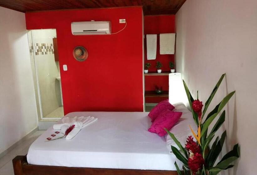 Dağ Manzaralı Standart Oda, Hostal Naybrep