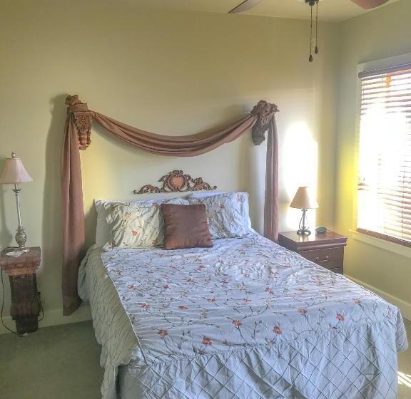 غرفة قياسية, The Eagle S Nest Inn