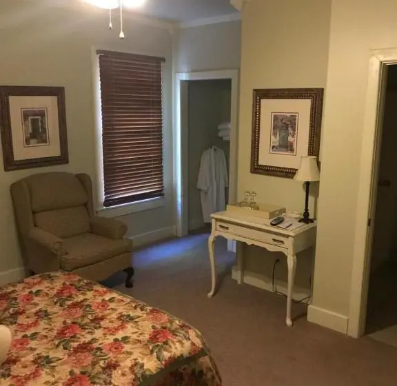 身障者適用スタンダードルーム, The Eagle S Nest Inn