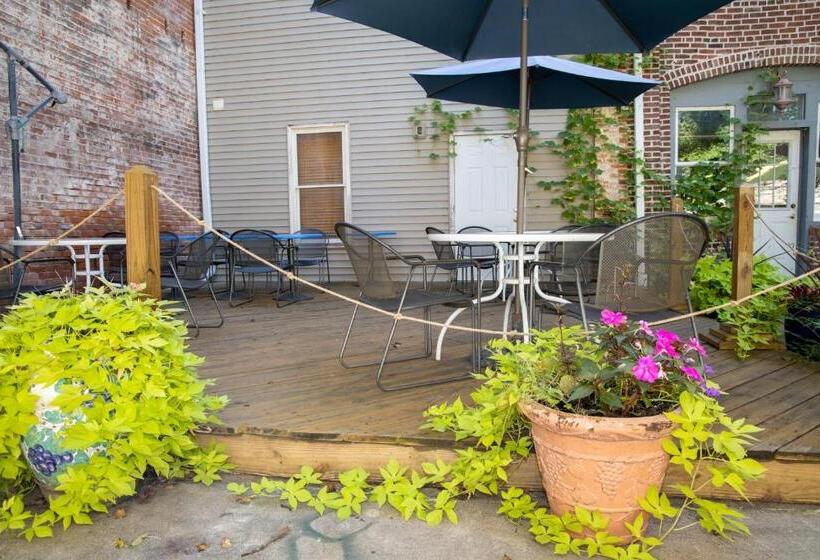 غرفة قياسية لذوى الاحتياجات الخاصة, The Eagle S Nest Inn