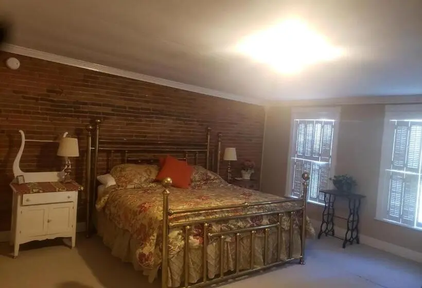 キングサイズベッドのスタンダードルーム, The Eagle S Nest Inn