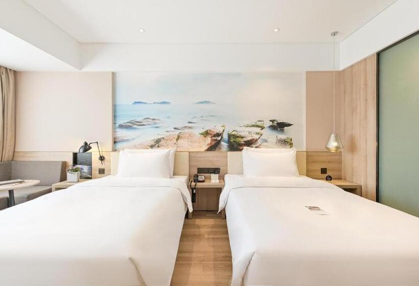 Номер Superior, Atour Hotel Railway Station Dalian