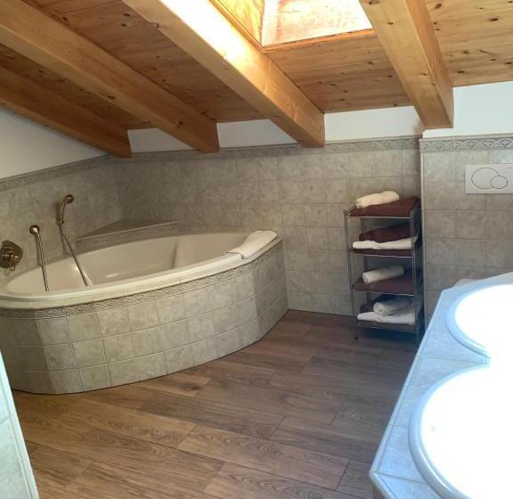 1 Bedroom Penthouse Apartment, Chalet Elfriede