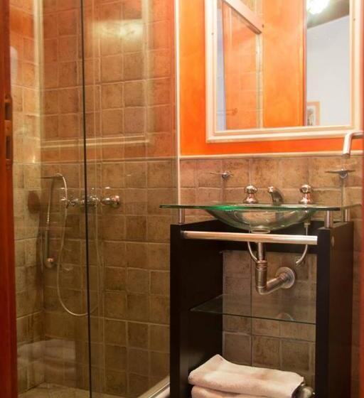 标准三人间, 9 De Diciembre