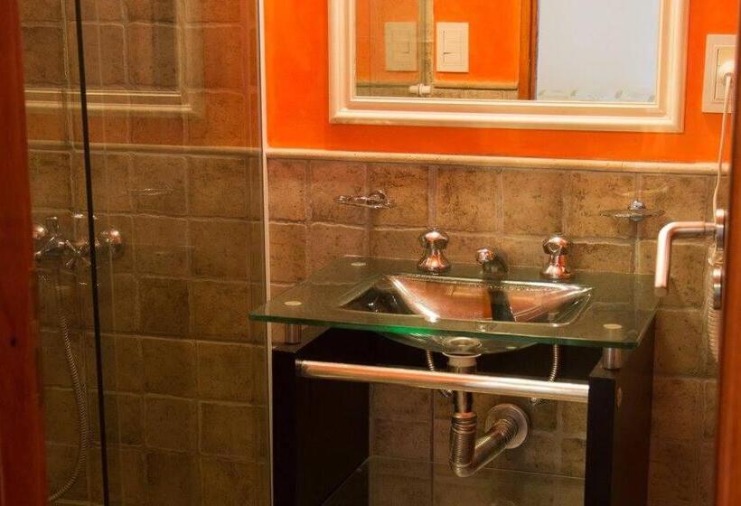 高品质的四人房间, 9 De Diciembre