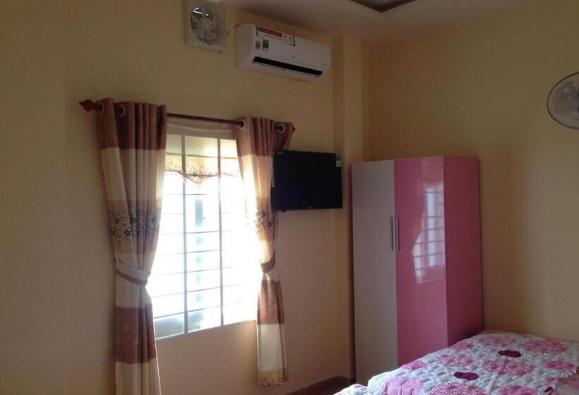 Standard Værelse, Hoang Nam