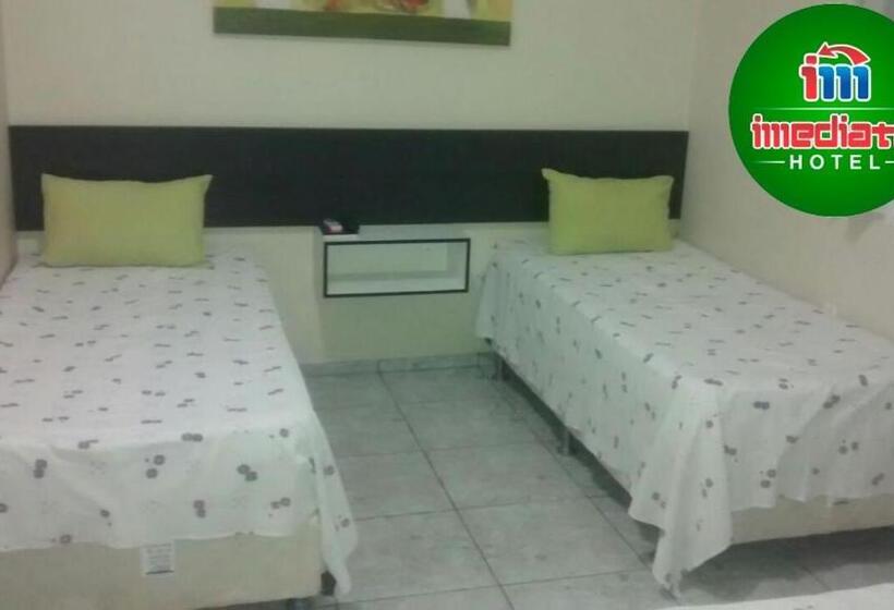 غرفة قياسية رباعية, Imediato