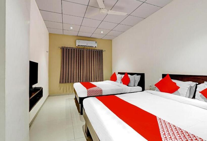 Номер Стандарт, Oyo Rishta And Jahan Banquet And Rooms