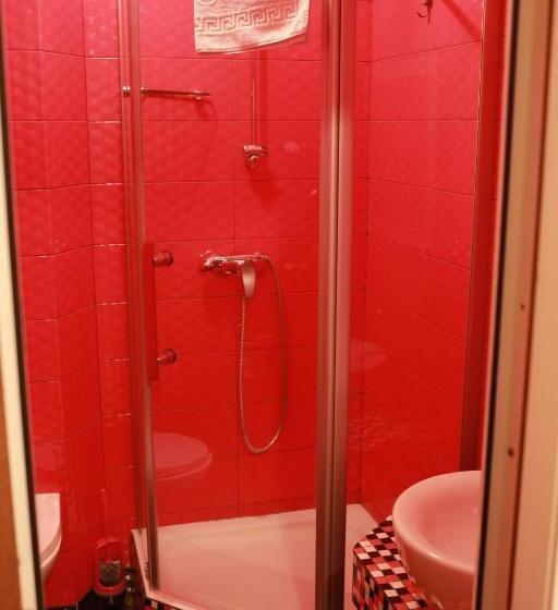 스탠다드 룸, Smaragd