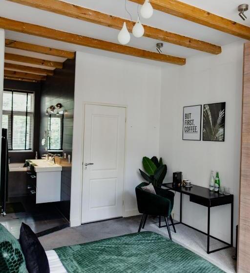 سوییت لوکس, Kerkstraat Residence