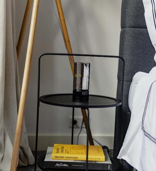 سوییت لوکس, Kerkstraat Residence