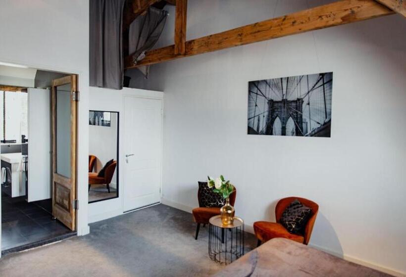 استودیوی لوکس, Kerkstraat Residence