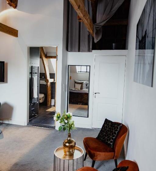 استودیوی لوکس, Kerkstraat Residence