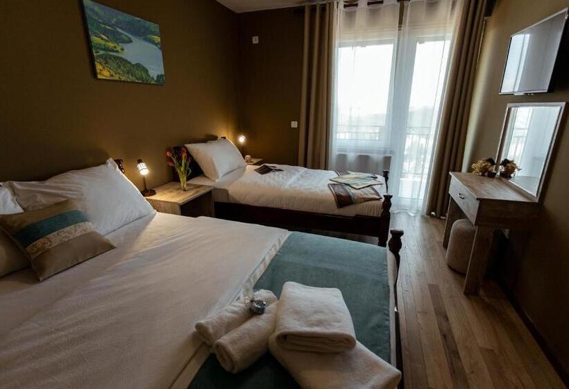 Standard Triple Room with Terrace, Konak Vuk