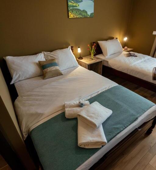 Standard Triple Room with Terrace, Konak Vuk