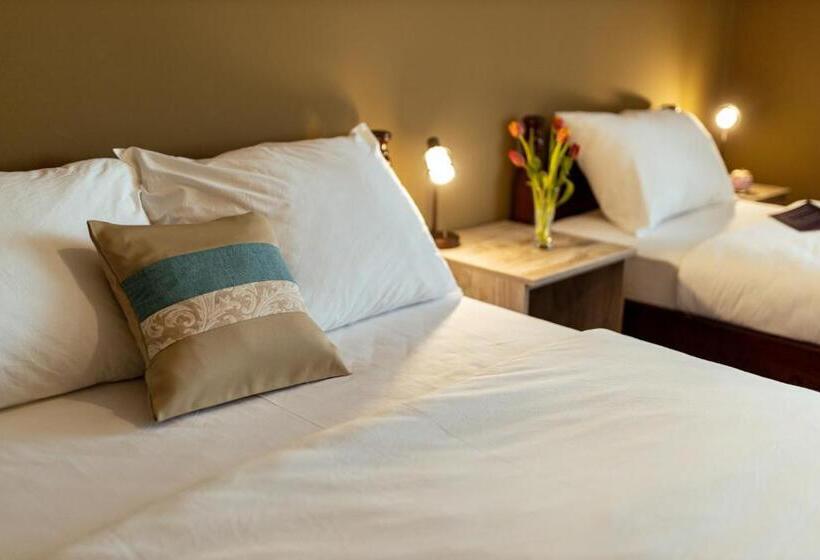 Standard Triple Room with Terrace, Konak Vuk