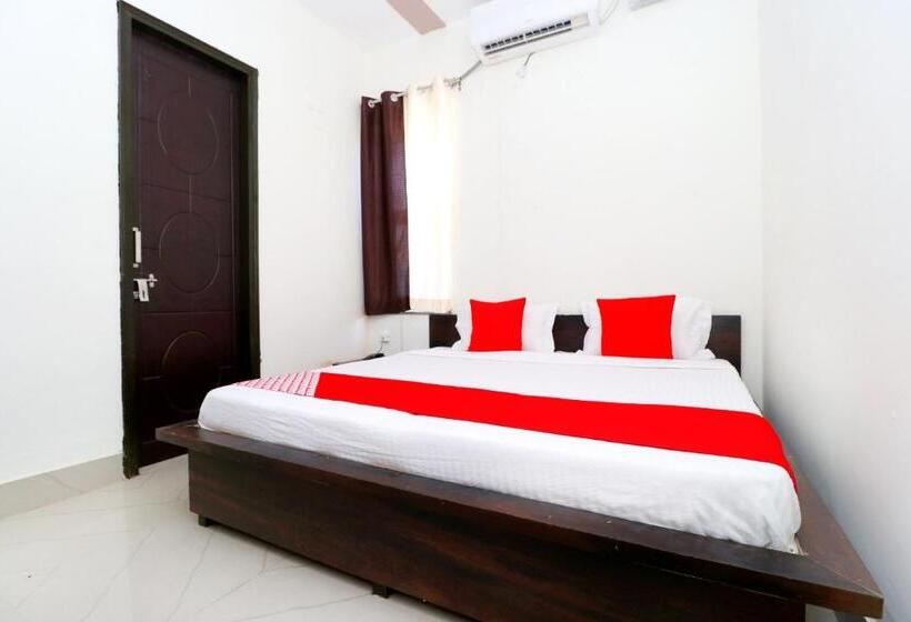 Трехместный Номер Классика, Oyo Hotel Chanderlok