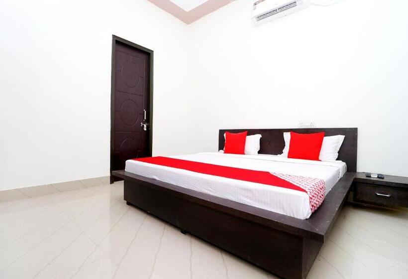 Трехместный Номер Классика, Oyo Hotel Chanderlok