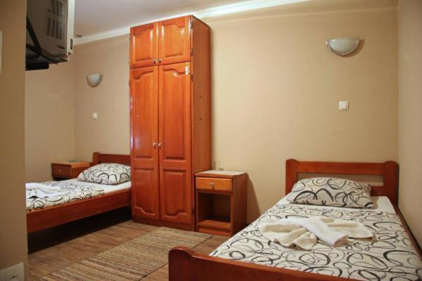 اتاق راحتی سه تخته, Apartmani Kadunić