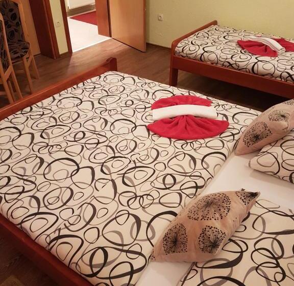 اتاق راحتی سه تخته, Apartmani Kadunić